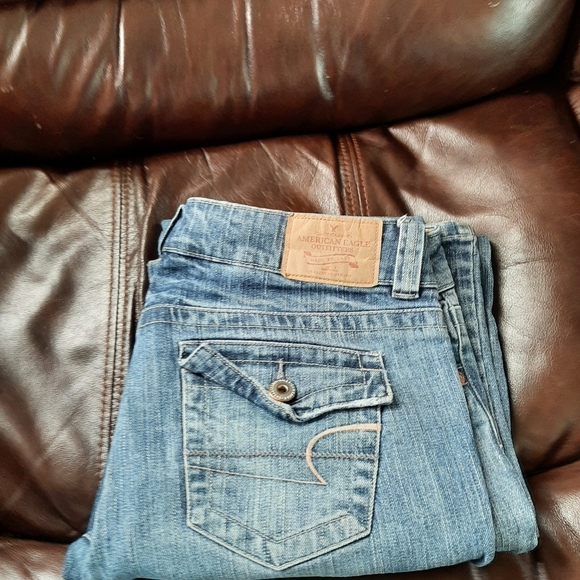 Name brand shirts and jeans - Picture 5 of 15